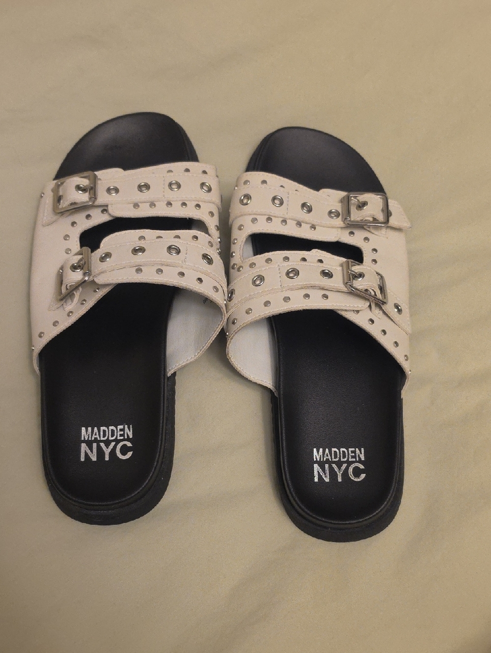 NWOT  Size 9 Women's Studded Ivory Slide Sandals MADDEN NYC